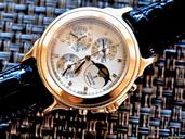 Corum Chronograph Ewiger Kalender