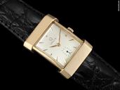 Omega 1947 OMEGA Vintage Watch, TOP HAT STYLE - 18K GOLD