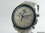 Omega SPEEDMASTER MOON