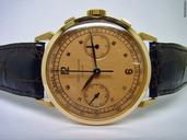 Patek Philippe rare Ref. 1579 in Pinkgold with pink Dial