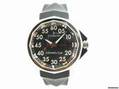Corum Admiral's Cup mit 2 Jahren Garantie