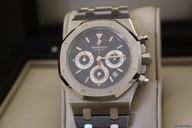 Audemars Piguet ROYAL OAK CHRONOGRAPH NEW MODEL 26300 - NEW 2012 -
