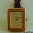 Omega de ville vintage rectang bicolor RARE- NOS