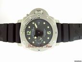 Panerai LUMINOR 1950 SUBMERSIBLE 1000M STEEL ON RUBBER - PAM243
