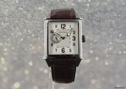 Girard Perregaux Vintage 1945 XL Monaco 1911