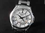 Seiko Kinetic Premier retrograde Day Indicator SRN001P1