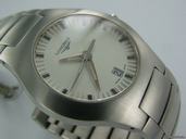Longines , quartz