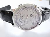 A. Lange & Sohne Lange 1 Zeitzone