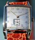 Tissot Anni 50 Con Cassa Rettangolare Placcato Oro