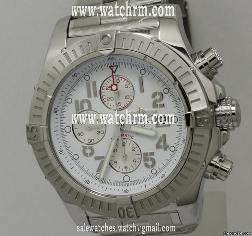 Breitling Super Avenger Neu mit Box und Papieren Inkl. MwSt