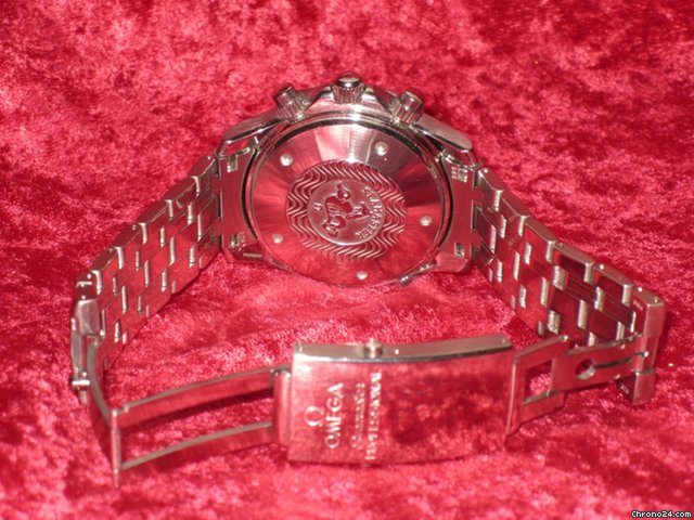 replica Omega Rarit?t in weiss Seamaster Professional Diver Chronograph WATCHES 1 