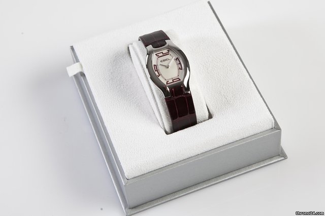 replica Ebel Beluga Tonneau mit Perlmuttzifferblatt DAU WATCHES 1 
