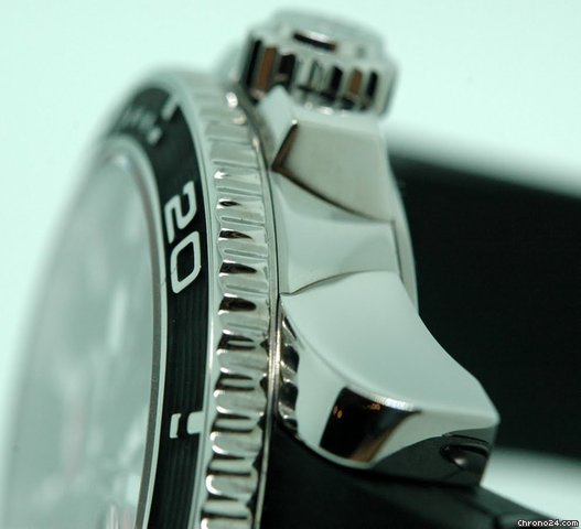 replica Ulysse Nardin MAXI MARINE DIVER WATCHES 1 