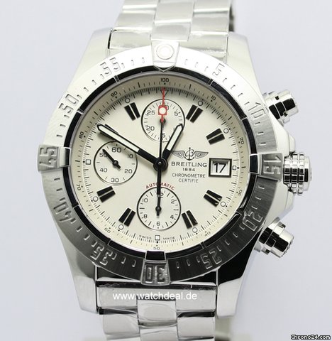 Breitling Avenger  Neu incl MWST mit Box und Papieren