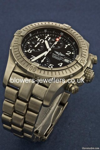 replica Breitling Avenger Chrono WATCHES 1 