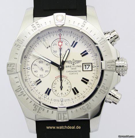 Breitling Avenger Neu incl MWST mit Box +Papieren
