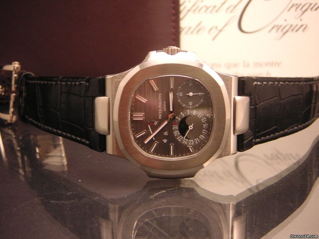 replica Patek Philippe Nautillus Fasi Luna 5712G WATCHES 1 