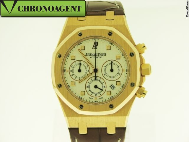 Audemars Piguet Royal Oak Chrono In Oro Giallo 18ct
