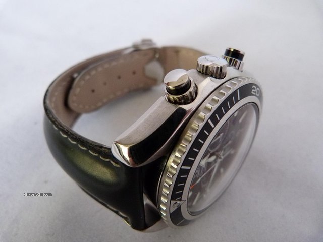 replica Omega Seamaster Planet Ocean Chronograph  Service 04/2011 Garantie WATCHES 1 