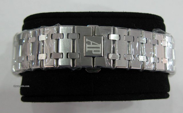 replica Audemars Piguet Ref 15300 St.00.122ost.01  Wow WATCHES 1 