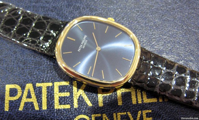 Patek Philippe Ellipse 18k Yellow Gold Jumbo Size Watch Stunning