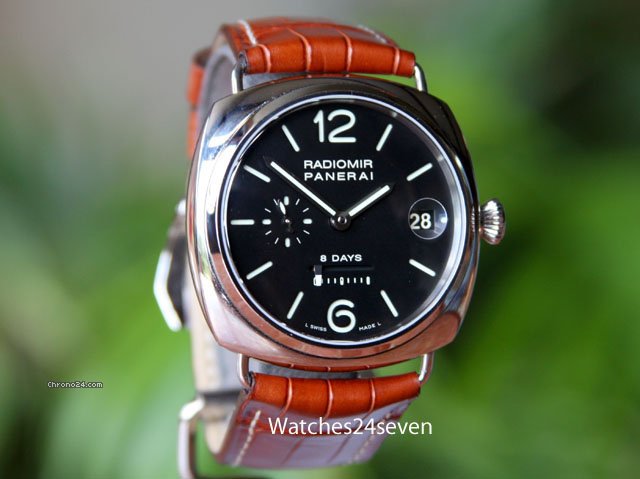 Panerai PAM 268 L Radiomir 8 day Movement 45 mm: Retail