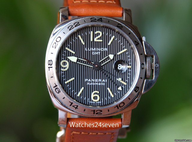 Panerai PAM 29 A Luminor Marina GMT Tuxedo Dial T Swiss T Dial