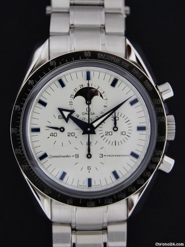 Omega SPEEDMASTER whit gold bezel moonphase