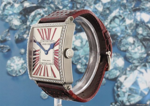 Roger Dubuis Genevois Golden Square Diamond WATCHES 2