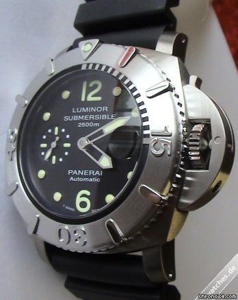 Panerai Submersible 2500 meter - PAM00285