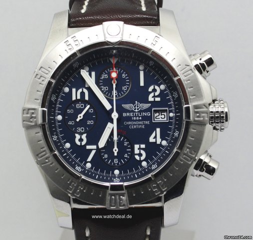 Breitling Avenger  Neu incl MWST mit Box +Papieren