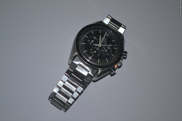 Omega speedmaster professional