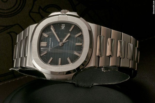 replica Patek Philippe JUMBO NEW NAUTILUS WATCHES 1 