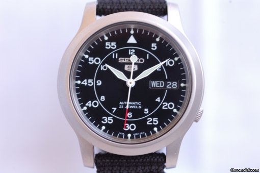 Seiko 5 Automatic Military NEU