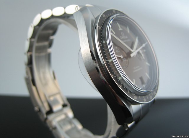 replica Omega Speedmaster Professional Moonwatch Co Axial Chronograph WATCHES 1 