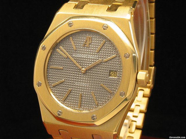 replica Audemars Piguet Royal Oak Jumbo 18kt Gold Automatic Herrenuhr WATCHES 1 