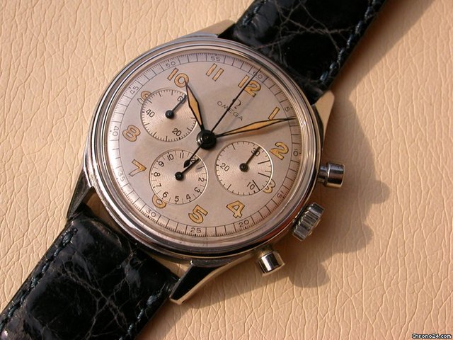 Omega Chronograph Ref. 2451/1 "beautiful"