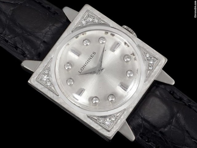 Longines 1967 Vintage Mens Midsize Longines - THE TUXEDO - 14K White