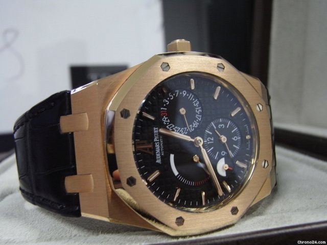 Audemars Piguet New Royal Oak Rose/Red Gold Dual Time Zone Power Reserve
