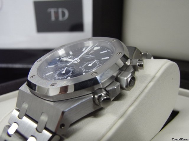 Audemars Piguet New Royal Oak Chronograph Steel
