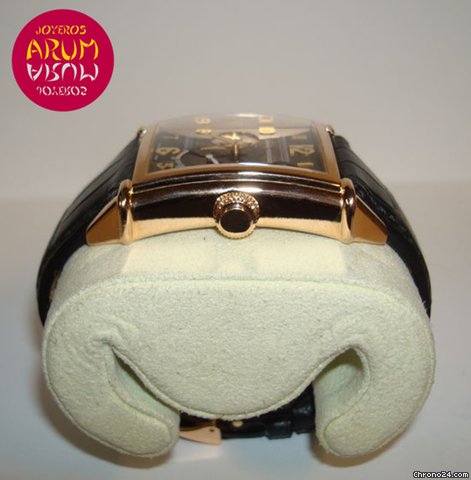 replica Girard Perregaux Vintage 1945 WATCHES 1 