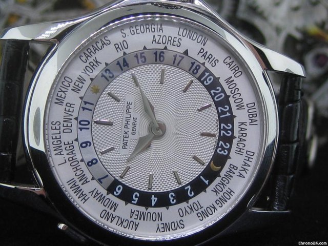 Patek Philippe WORLDTIMER 5110G NOS