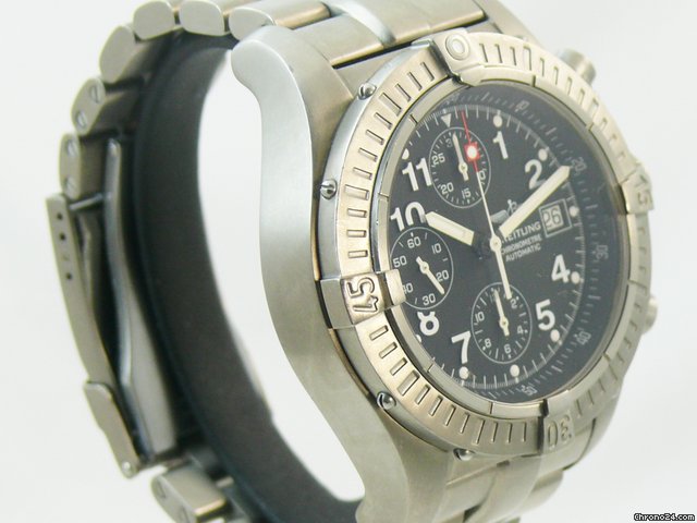 replica Breitling Avenger Chrono Titan Ref. E13360 WATCHES 1 