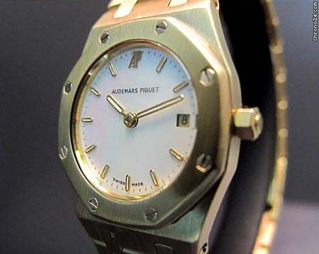 Audemars Piguet ROYAL OAK LADY MIT GOLDBAND PERLMUTT