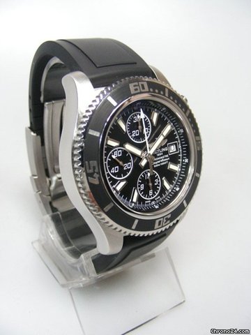 replica Breitling Super Ocean chonographe acier/caoutchouc cadran noir trois compteurs WATCHES 1 