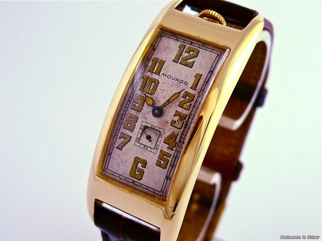 Movado Polyplan, 18k Yellow Gold
