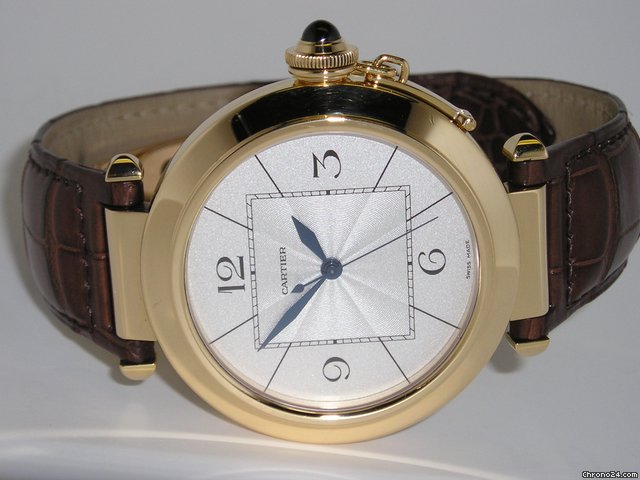 Cartier Pasha Automatic XL.  18K gold
