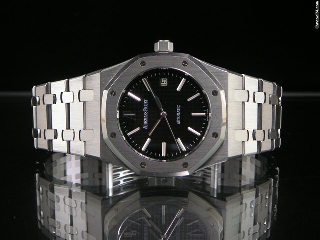Audemars Piguet Royal Oak   Jumbo 15300
