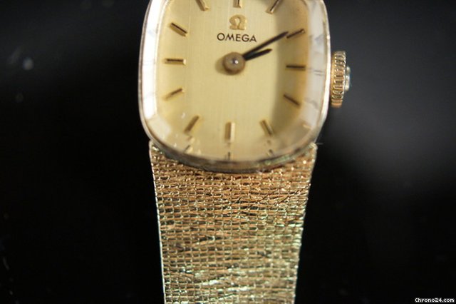 replica Omega Women's Manual. Ref. no. HH8604. Case no. 12727 WATCHES 1 
