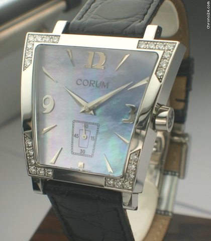 Corum Trapeze